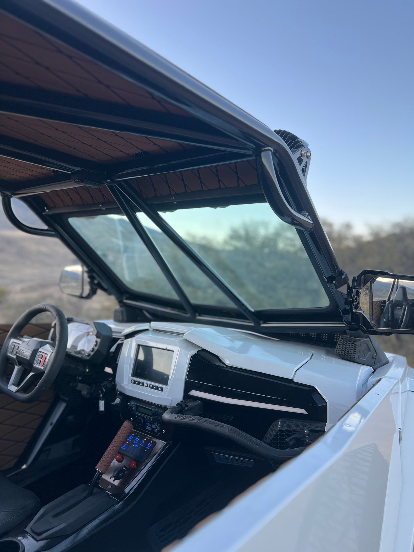 25+ Polaris Pro R 4-Seat Cage